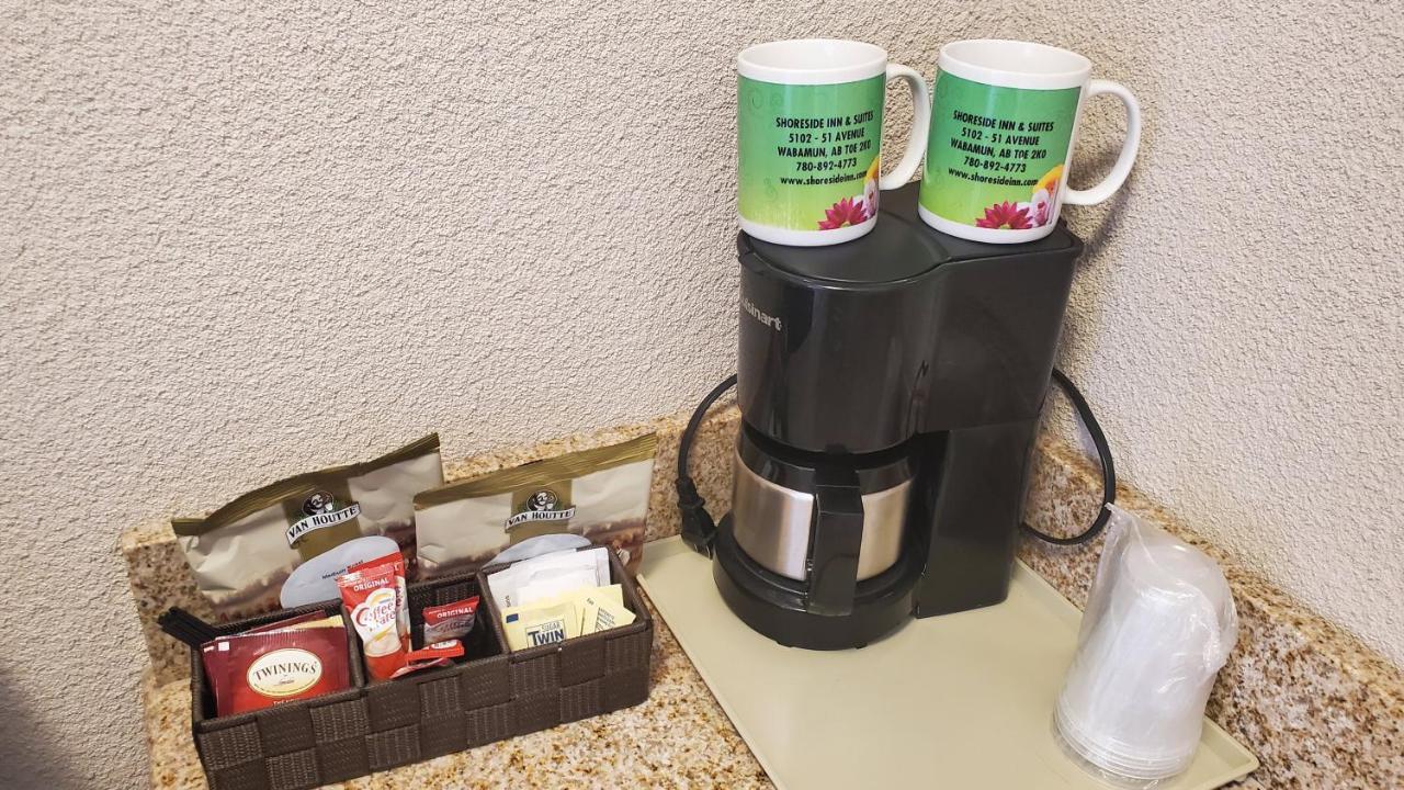 Shoreside Inn & Suites Wabamun Экстерьер фото