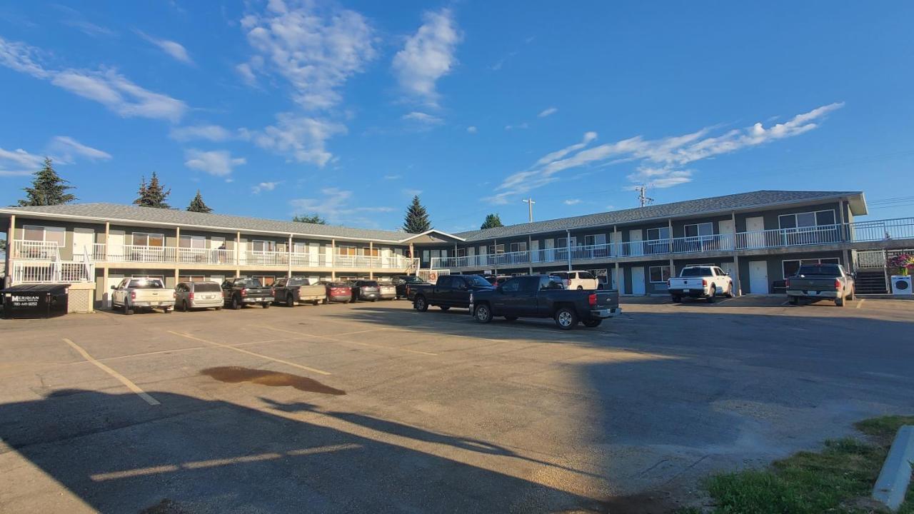 Shoreside Inn & Suites Wabamun Экстерьер фото