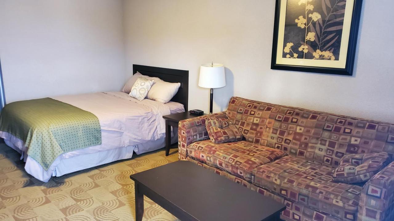 Shoreside Inn & Suites Wabamun Экстерьер фото
