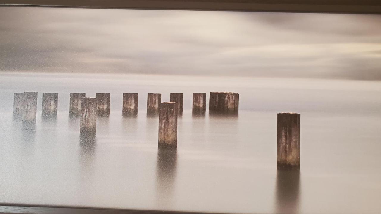 Shoreside Inn & Suites Wabamun Экстерьер фото